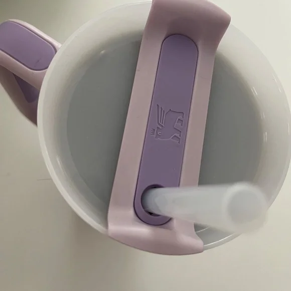 Stanley Quencher 40oz Lilac - Picture 3 of 4